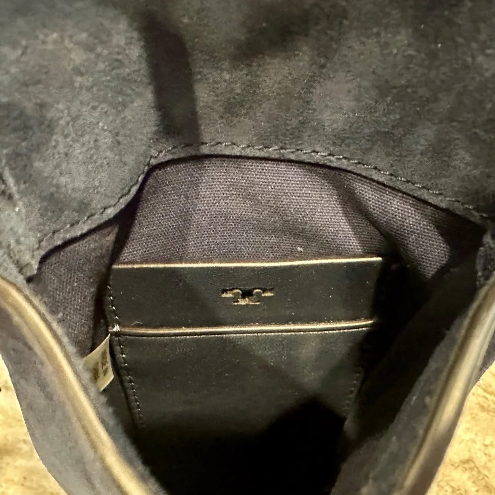 Rare Tory Burch Farrah Suede Fringe Smartphone Crossbody - Navy - EUC! - Picture 6 of 6